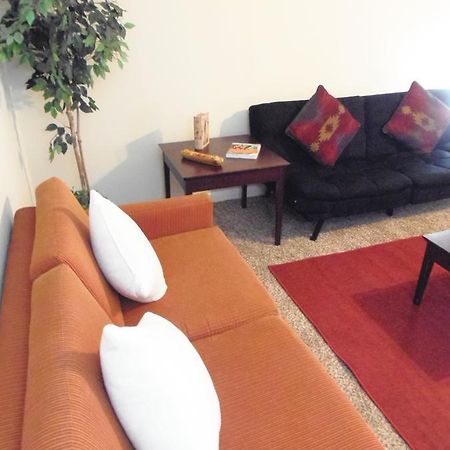 International Hostel Near The Galleria Houston Extérieur photo