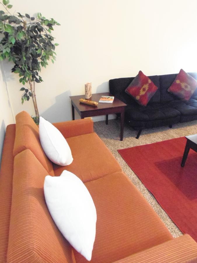 International Hostel Near The Galleria Houston Extérieur photo